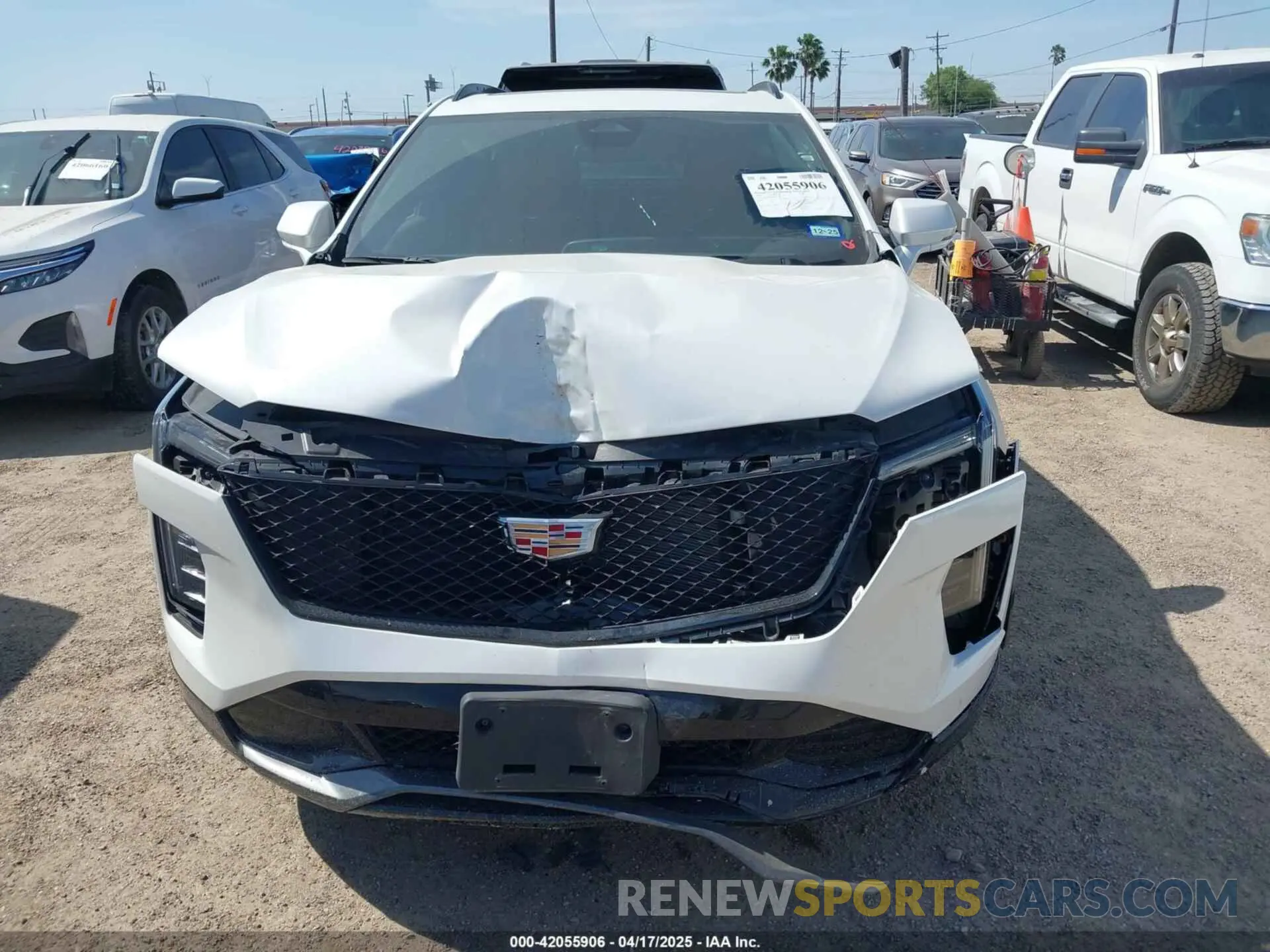 11 Фотография поврежденного автомобиля 1GYFZER43RF133293 CADILLAC XT4 2024
