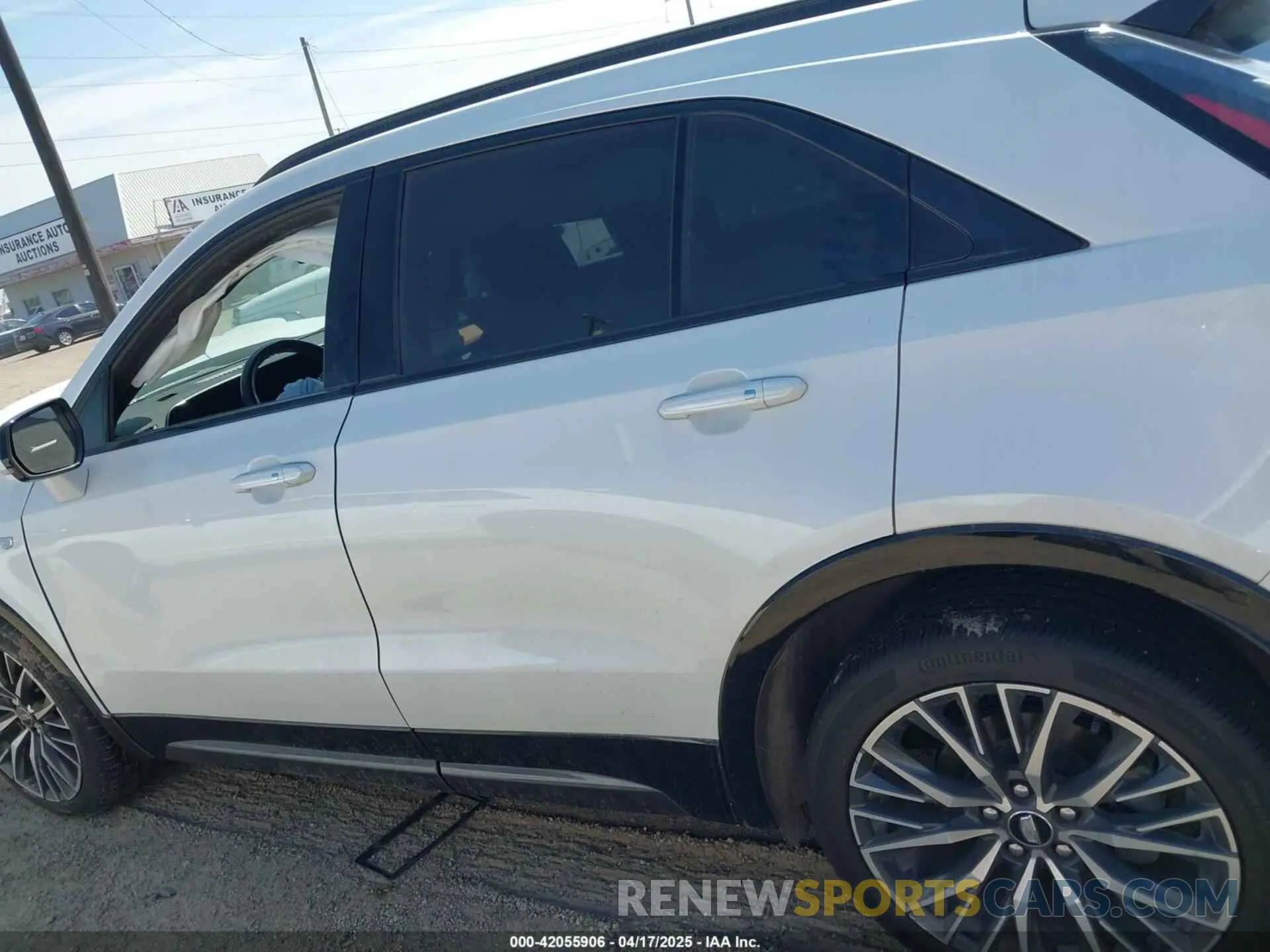 13 Фотография поврежденного автомобиля 1GYFZER43RF133293 CADILLAC XT4 2024