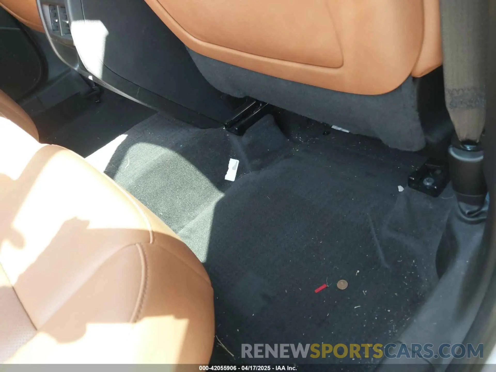8 Фотография поврежденного автомобиля 1GYFZER43RF133293 CADILLAC XT4 2024