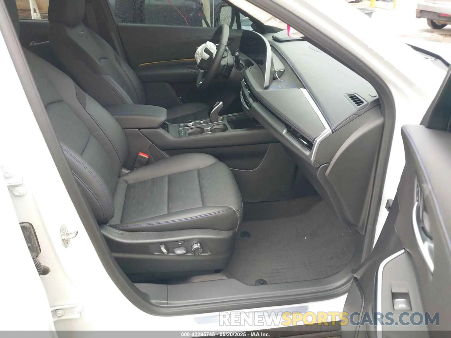 5 Photograph of a damaged car 1GYFZFR40RF223782 CADILLAC XT4 2024