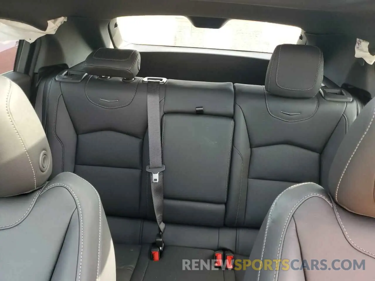 10 Фотография поврежденного автомобиля 1GYFZCR40SF126201 CADILLAC XT4 2025