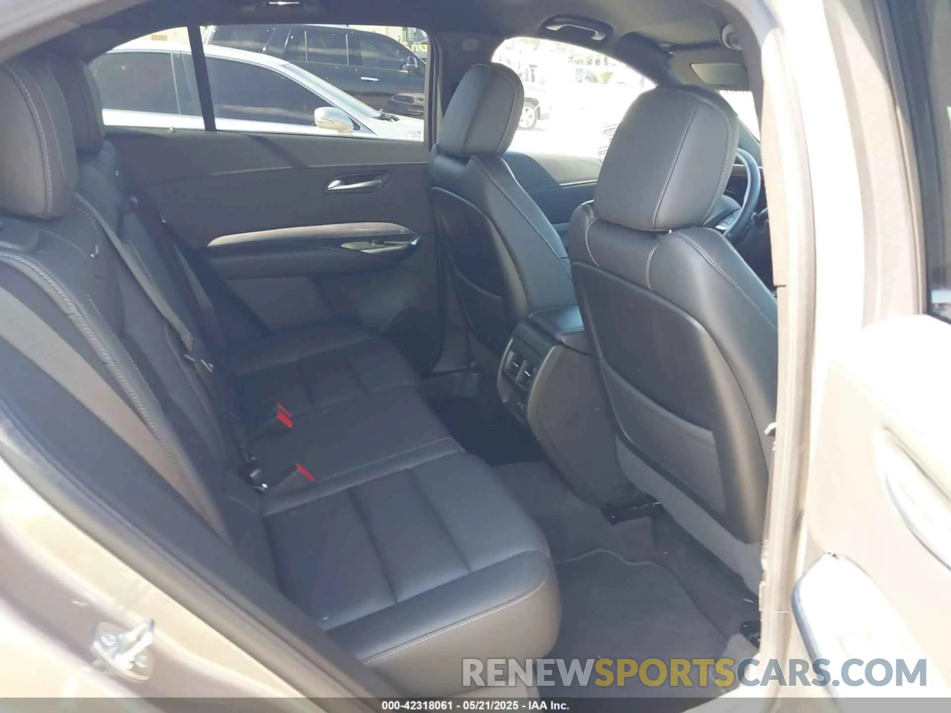 8 Photograph of a damaged car 1GYFZCR41SF152998 CADILLAC XT4 2025
