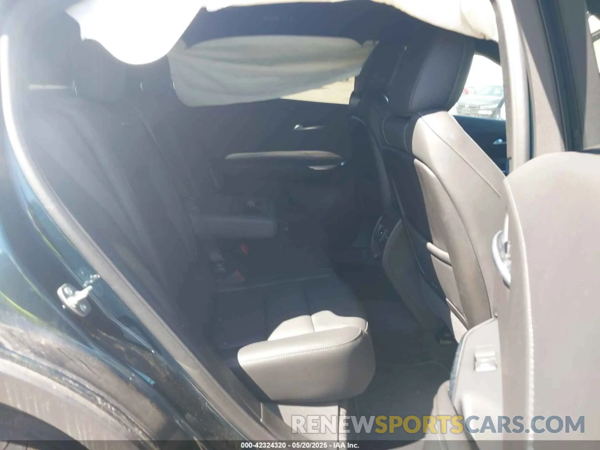 8 Photograph of a damaged car 1GYFZCR47SF146106 CADILLAC XT4 2025