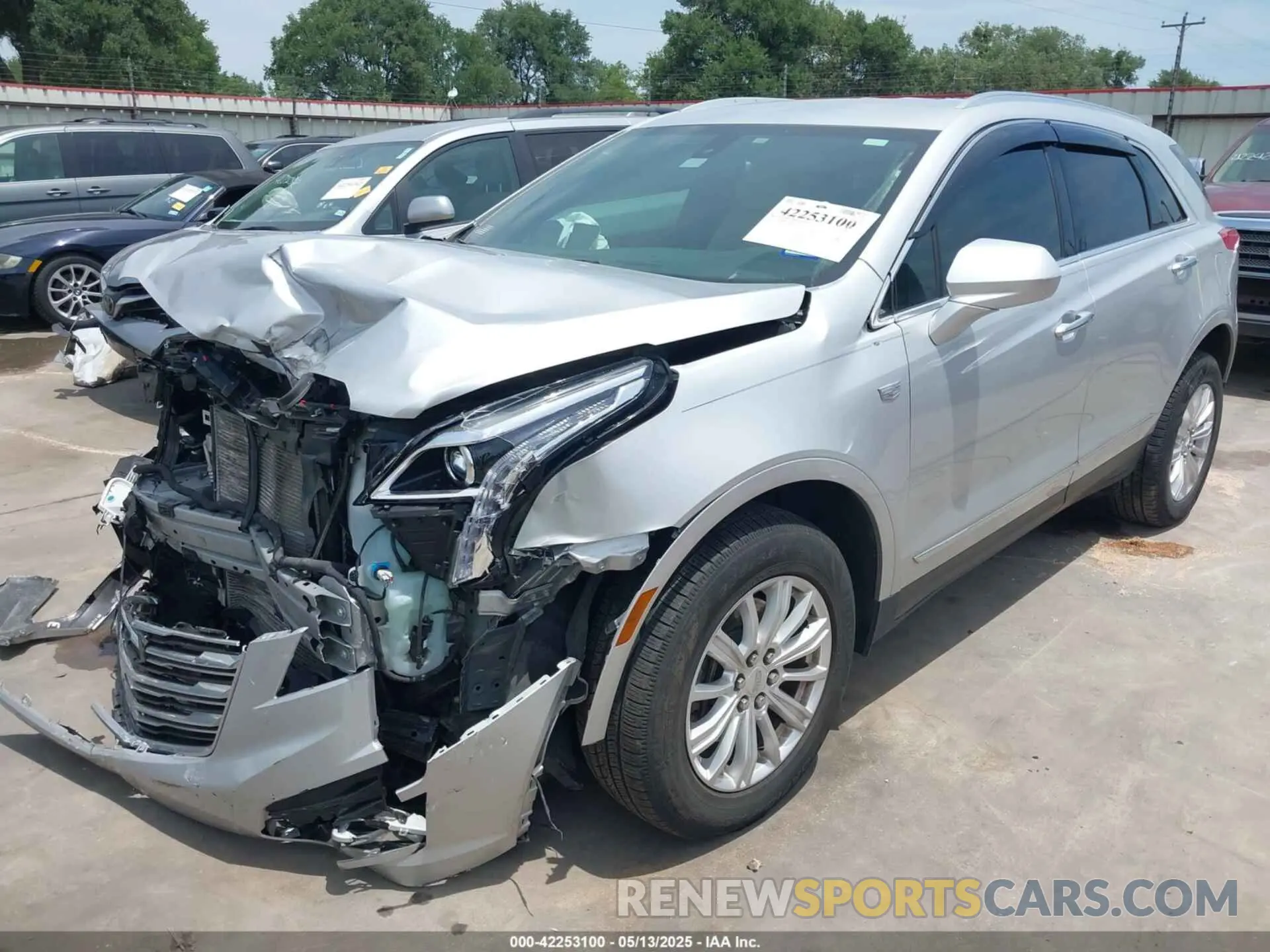 2 Photograph of a damaged car 1GYKNARS1KZ235391 CADILLAC XT5 2019