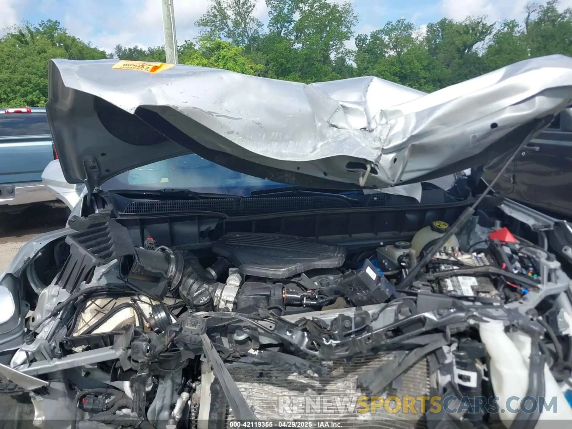 10 Фотография поврежденного автомобиля 1GYKNARS3KZ170088 CADILLAC XT5 2019