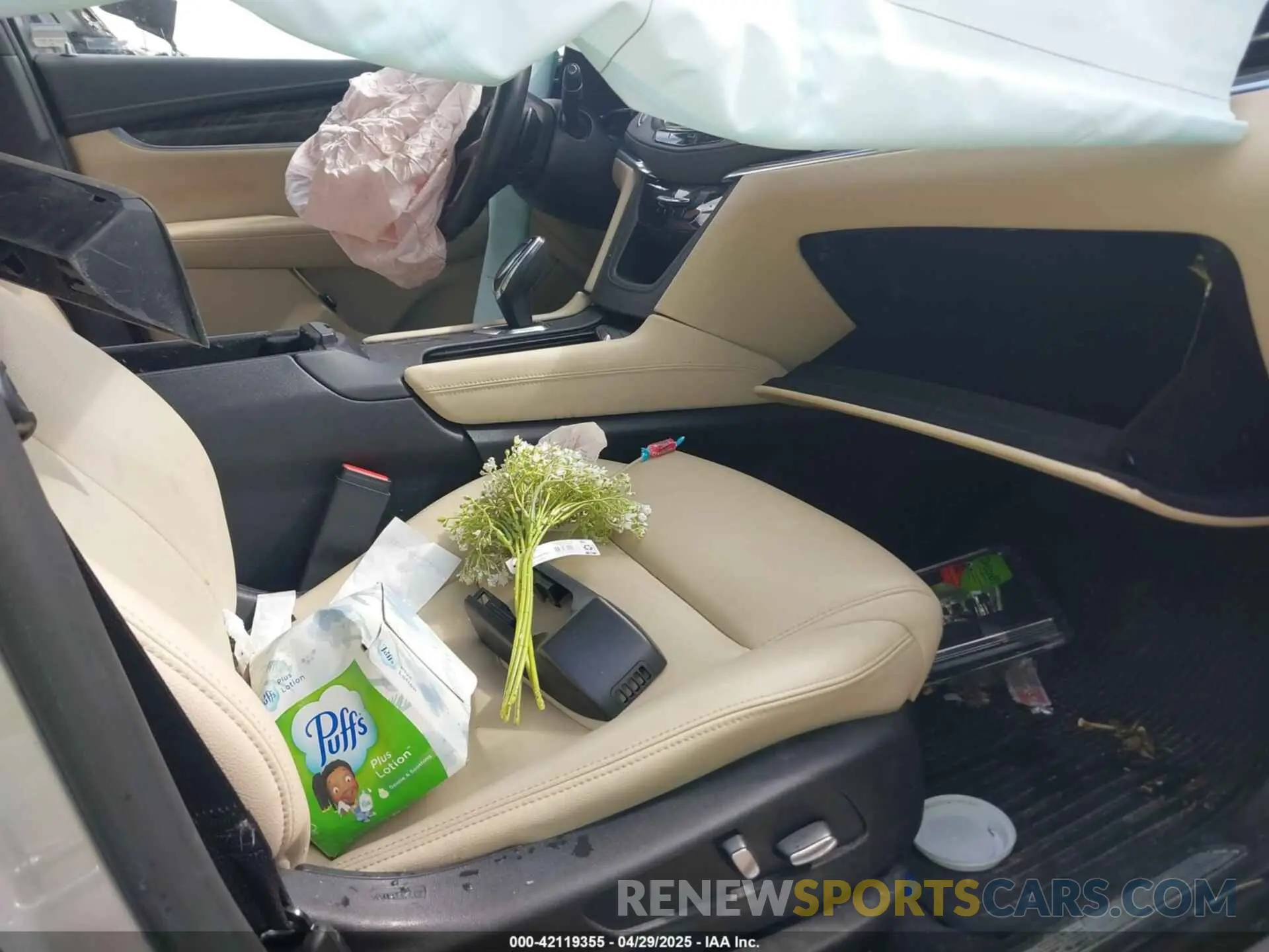 5 Фотография поврежденного автомобиля 1GYKNARS3KZ170088 CADILLAC XT5 2019