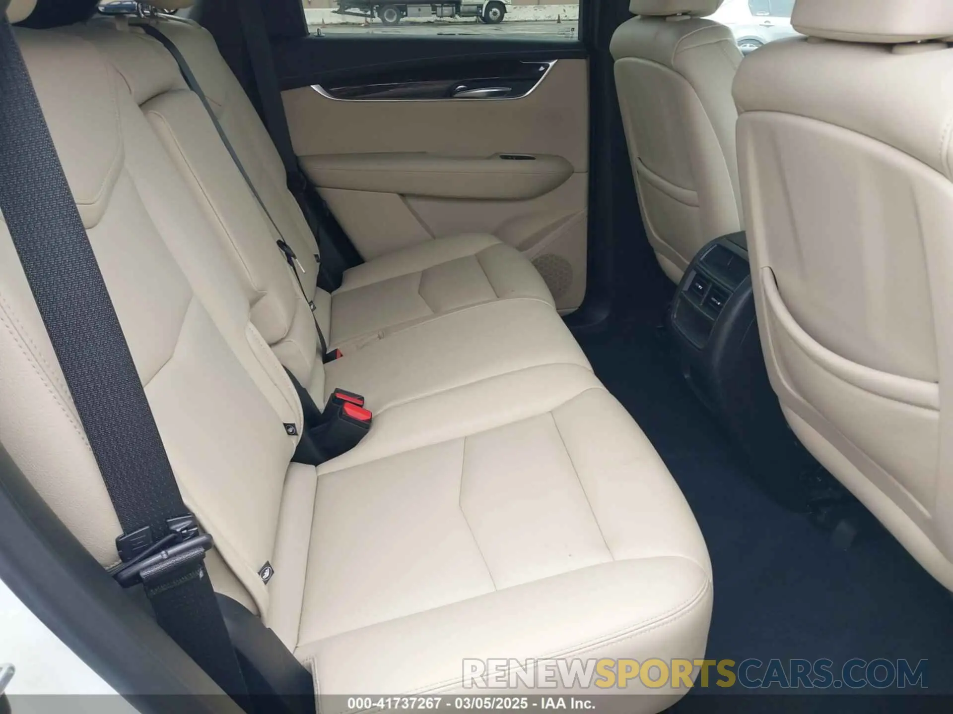 8 Фотография поврежденного автомобиля 1GYKNARS4KZ188857 CADILLAC XT5 2019