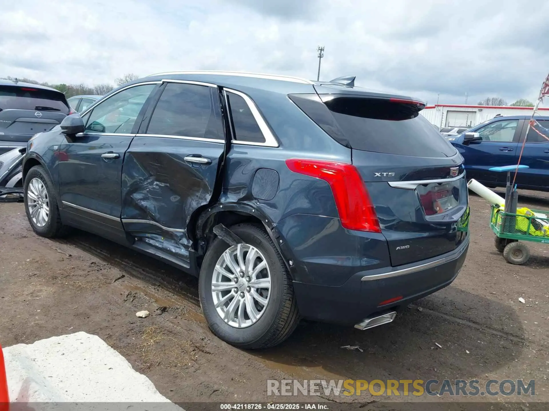 3 Фотография поврежденного автомобиля 1GYKNBRS0KZ198372 CADILLAC XT5 2019