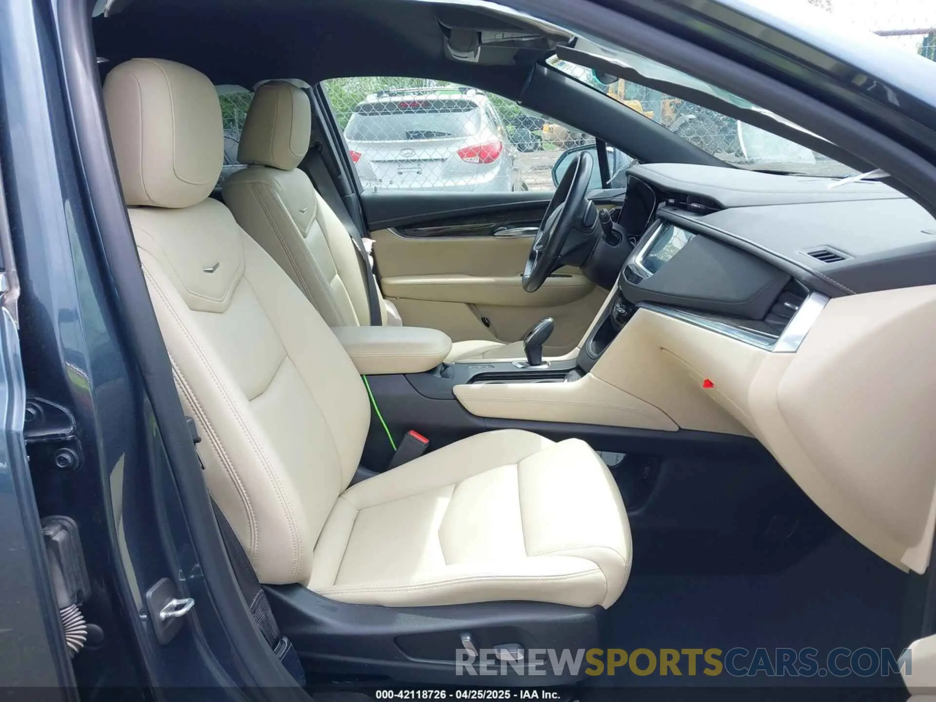 5 Фотография поврежденного автомобиля 1GYKNBRS0KZ198372 CADILLAC XT5 2019