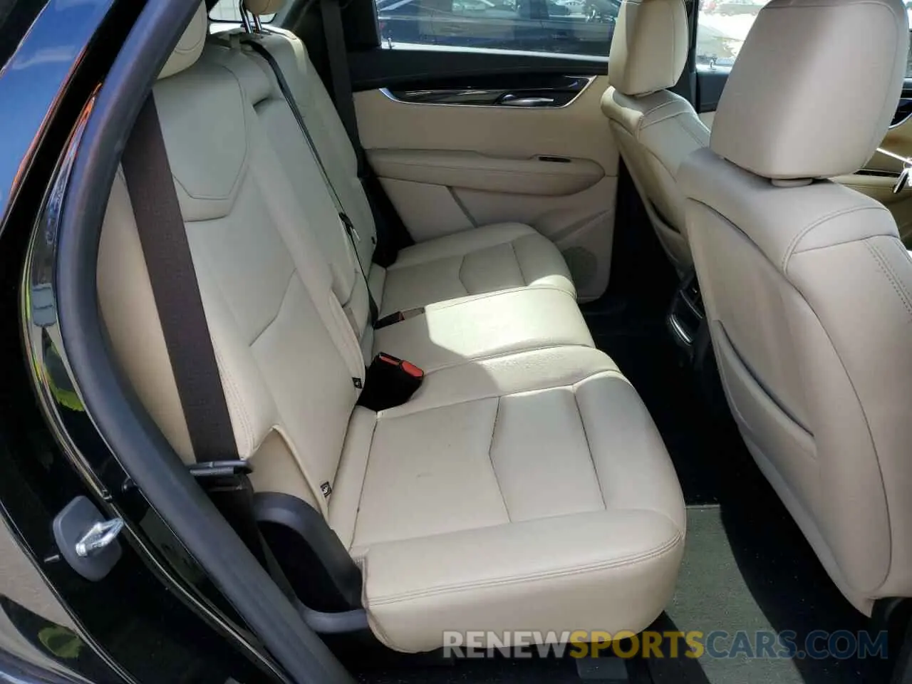 11 Photograph of a damaged car 1GYKNBRSXKZ194538 CADILLAC XT5 2019
