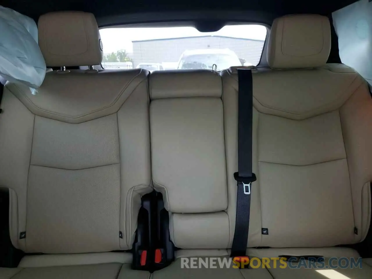 10 Photograph of a damaged car 1GYKNCRS0KZ250069 CADILLAC XT5 2019