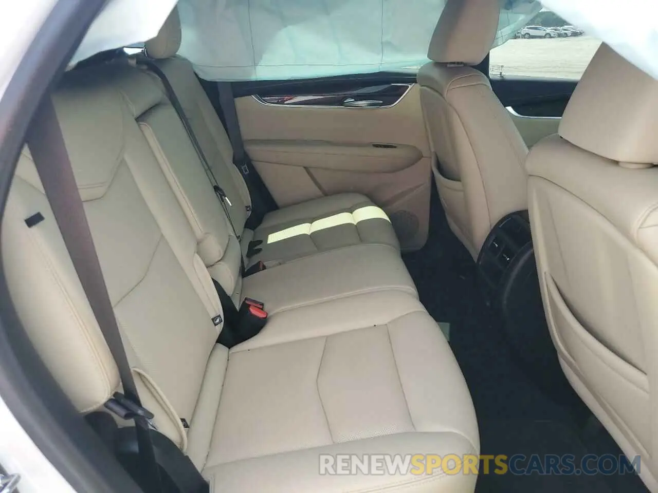 11 Photograph of a damaged car 1GYKNCRS0KZ250069 CADILLAC XT5 2019