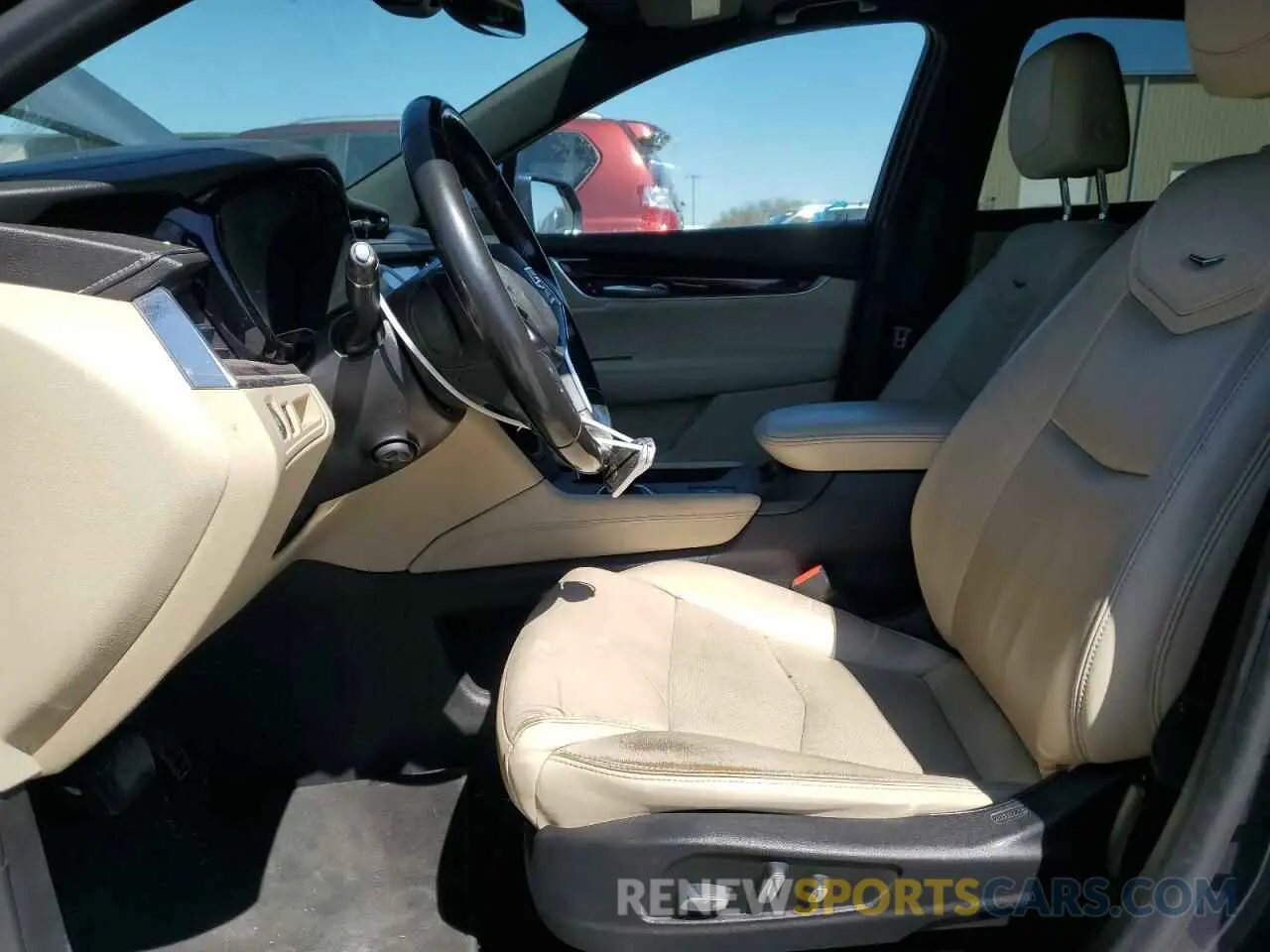 7 Фотография поврежденного автомобиля 1GYKNCRS1KZ131818 CADILLAC XT5 2019