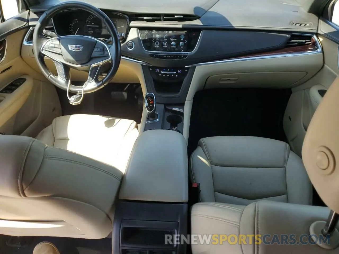 8 Фотография поврежденного автомобиля 1GYKNCRS1KZ131818 CADILLAC XT5 2019