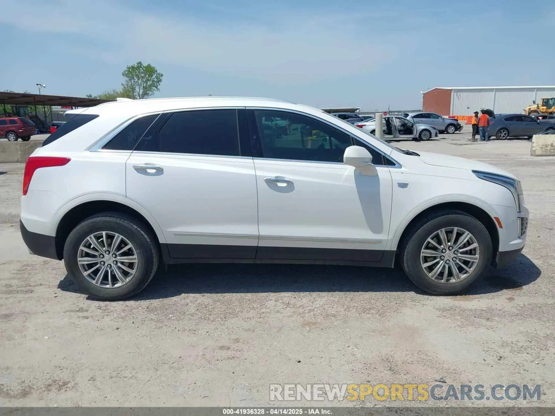 13 Фотография поврежденного автомобиля 1GYKNCRS1KZ135674 CADILLAC XT5 2019