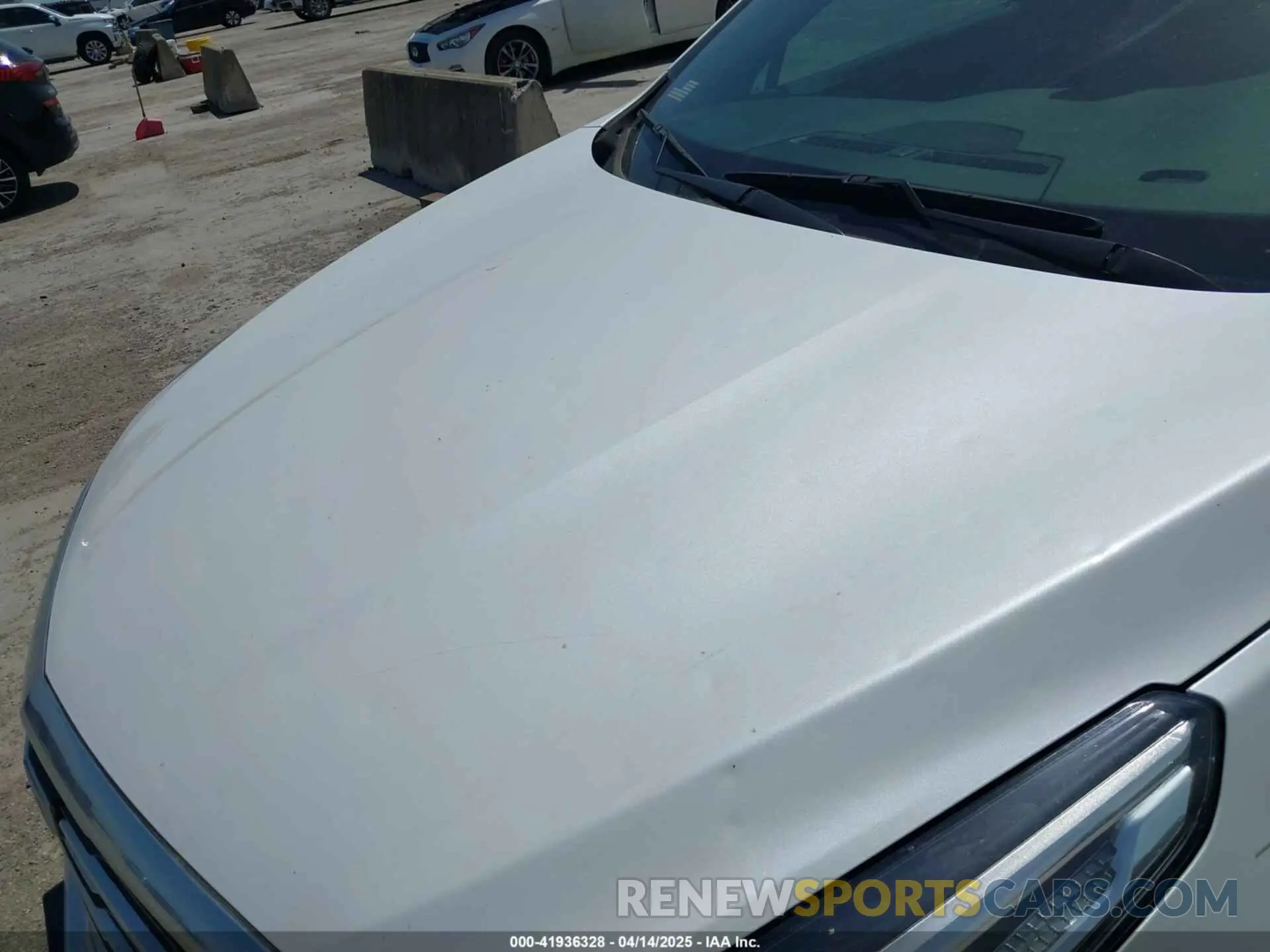 6 Фотография поврежденного автомобиля 1GYKNCRS1KZ135674 CADILLAC XT5 2019