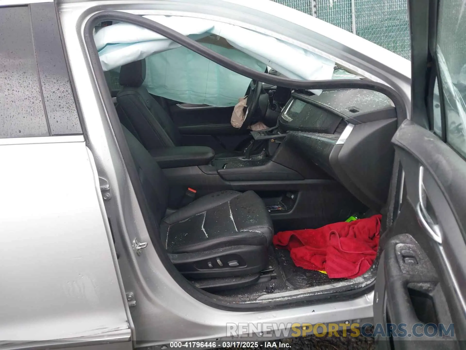 5 Photograph of a damaged car 1GYKNCRS1KZ288491 CADILLAC XT5 2019