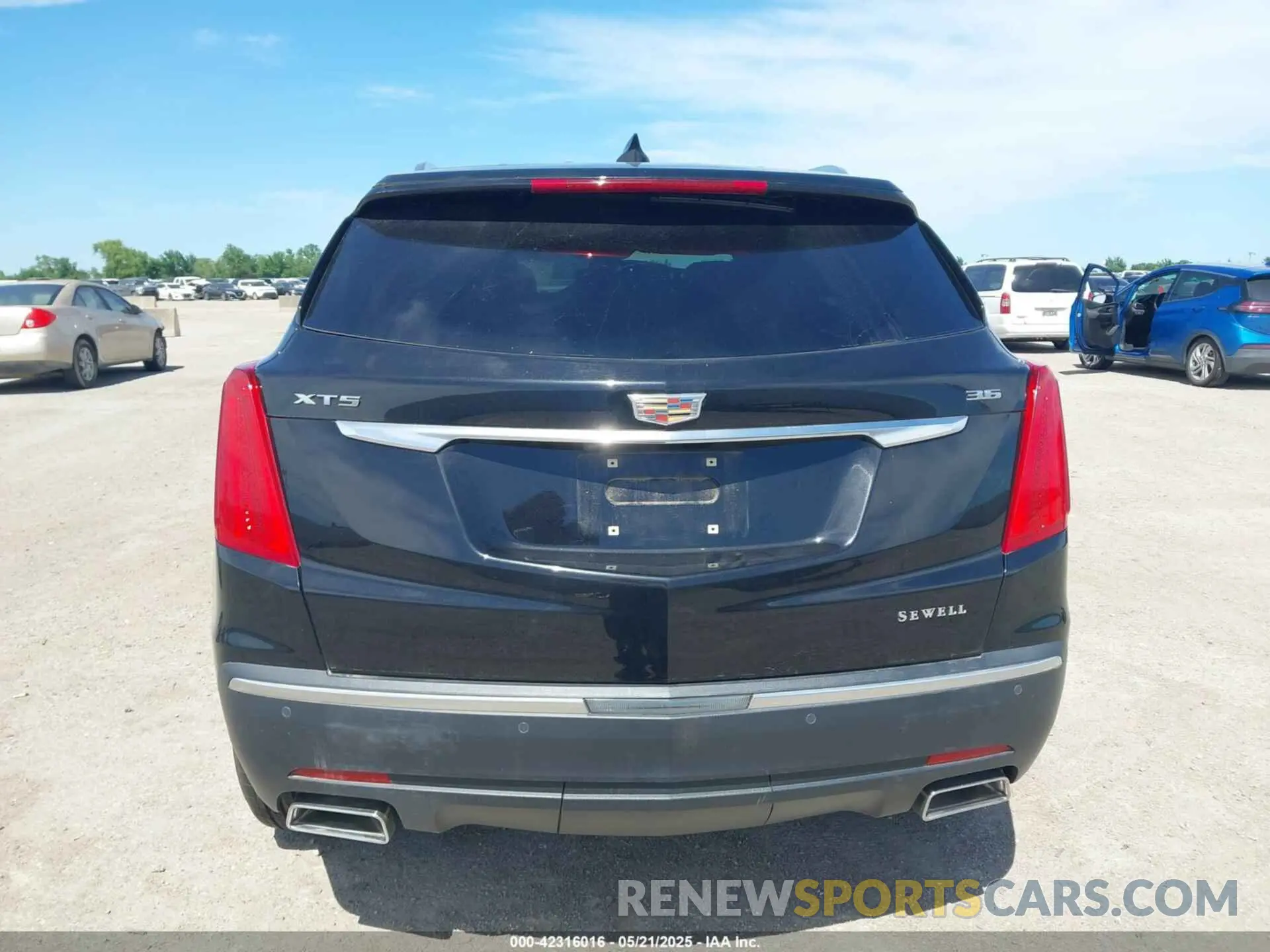 16 Фотография поврежденного автомобиля 1GYKNCRS2KZ150054 CADILLAC XT5 2019