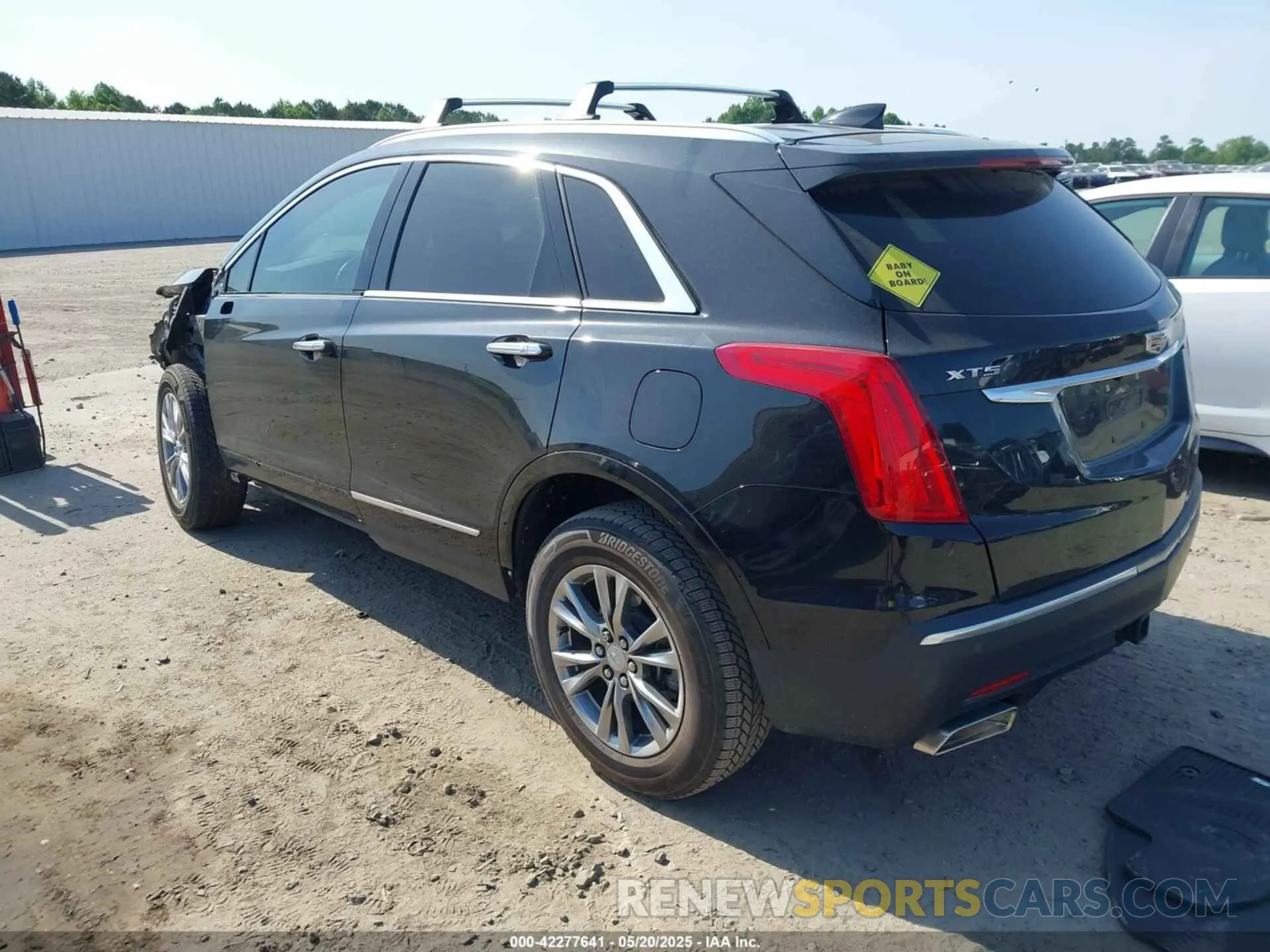 3 Фотография поврежденного автомобиля 1GYKNCRS6KZ287045 CADILLAC XT5 2019