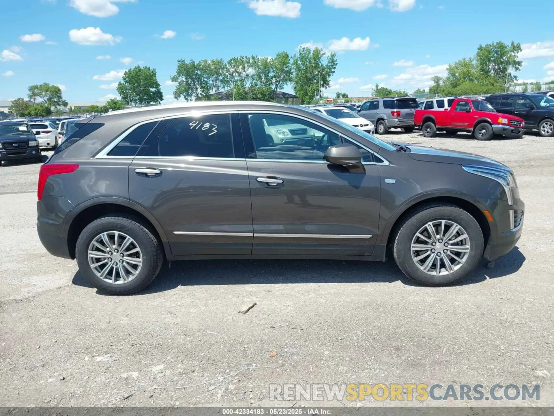13 Фотография поврежденного автомобиля 1GYKNCRS7KZ136330 CADILLAC XT5 2019