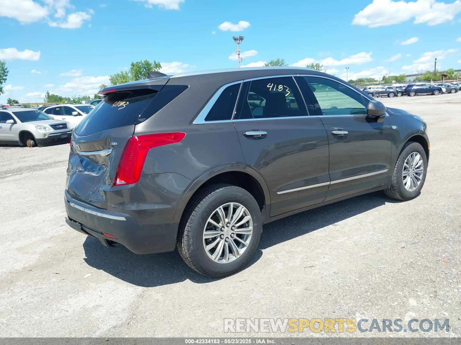 4 Фотография поврежденного автомобиля 1GYKNCRS7KZ136330 CADILLAC XT5 2019