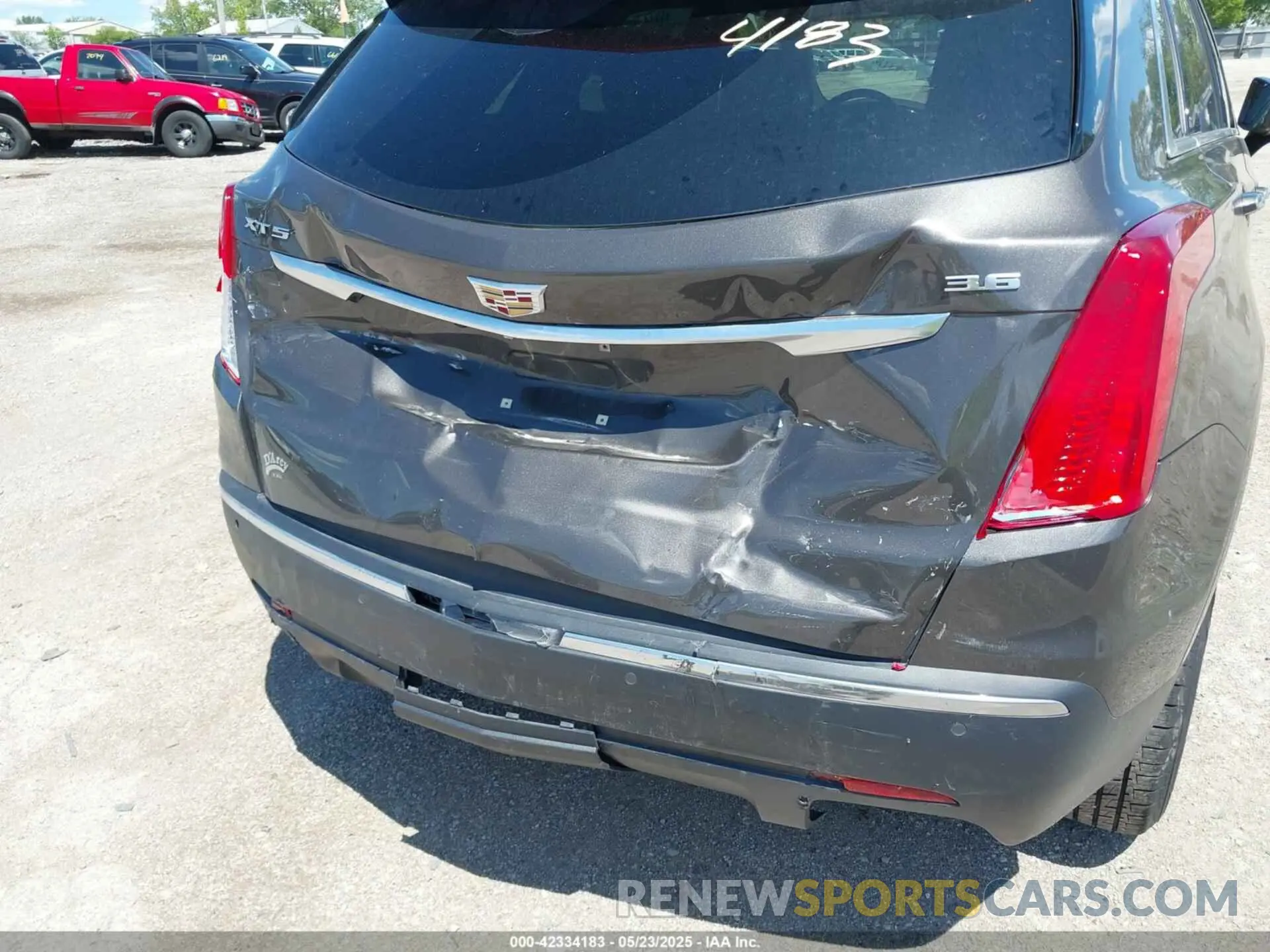 6 Фотография поврежденного автомобиля 1GYKNCRS7KZ136330 CADILLAC XT5 2019