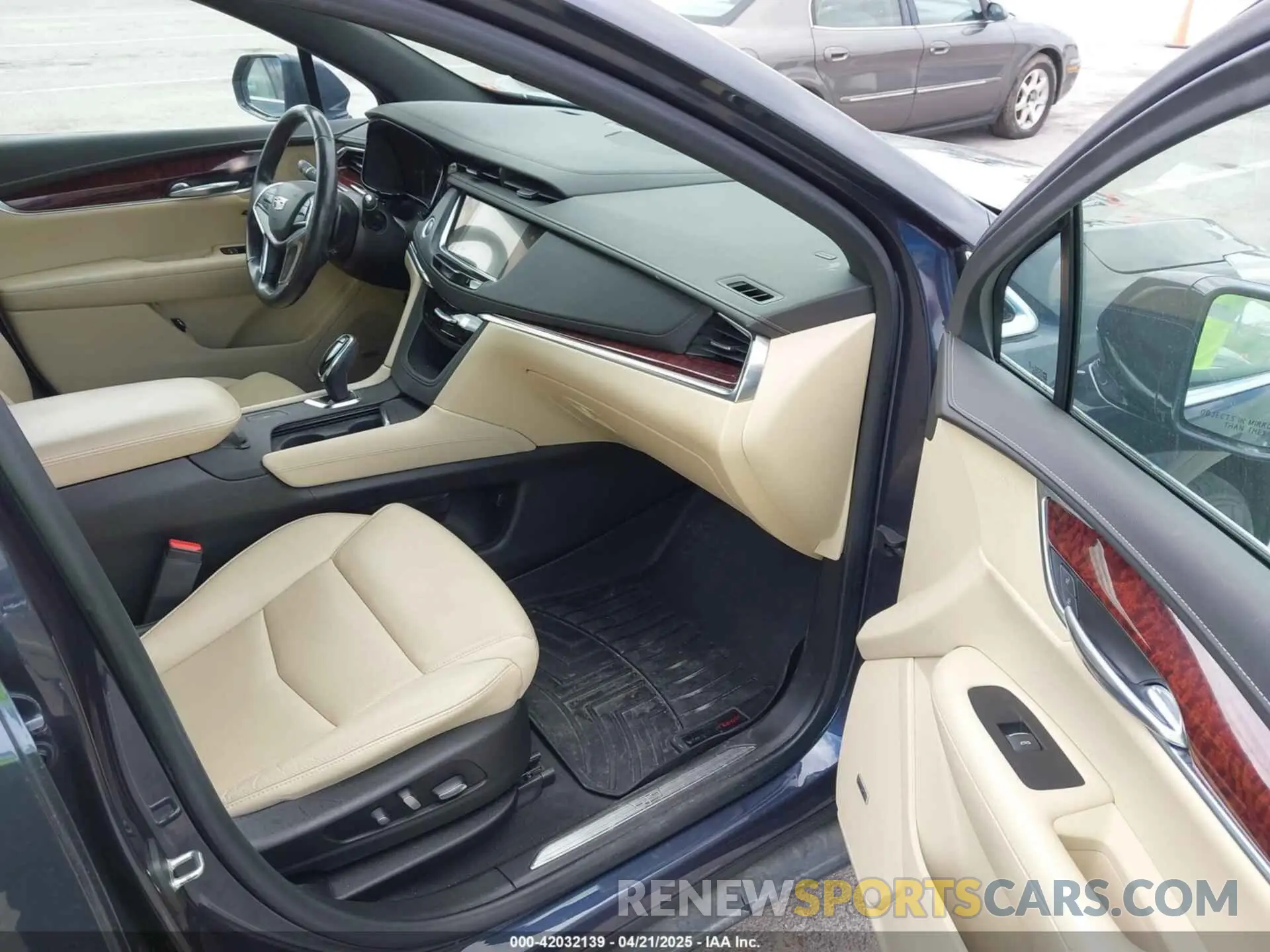 5 Фотография поврежденного автомобиля 1GYKNCRS7KZ199542 CADILLAC XT5 2019