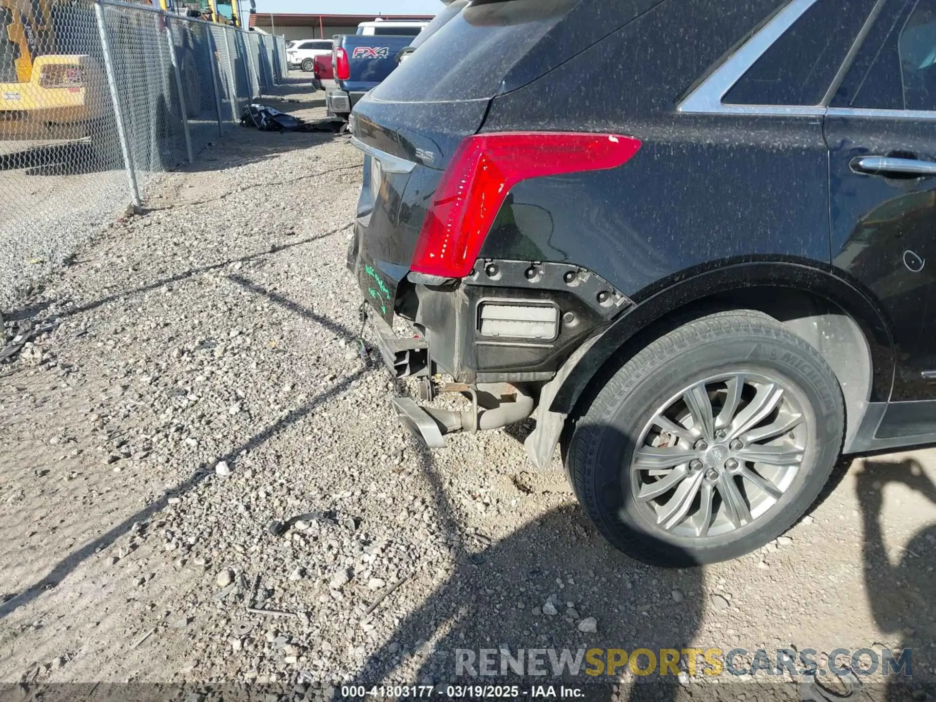 21 Фотография поврежденного автомобиля 1GYKNCRS8KZ174648 CADILLAC XT5 2019