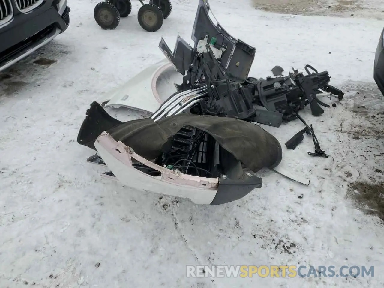 13 Photograph of a damaged car 1GYKNCRS9KZ236199 CADILLAC XT5 2019