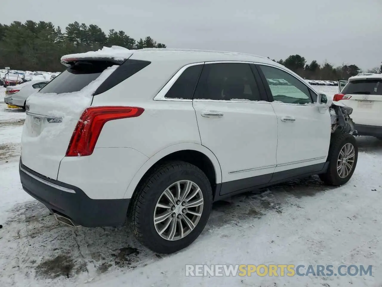 3 Photograph of a damaged car 1GYKNCRS9KZ236199 CADILLAC XT5 2019