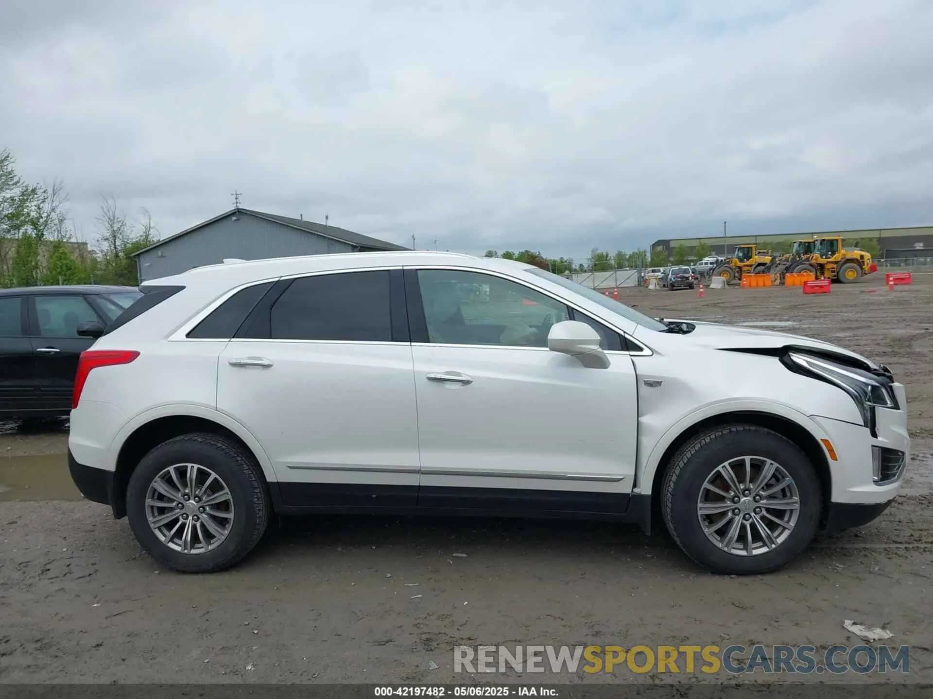14 Photograph of a damaged car 1GYKNDRS0KZ233178 CADILLAC XT5 2019