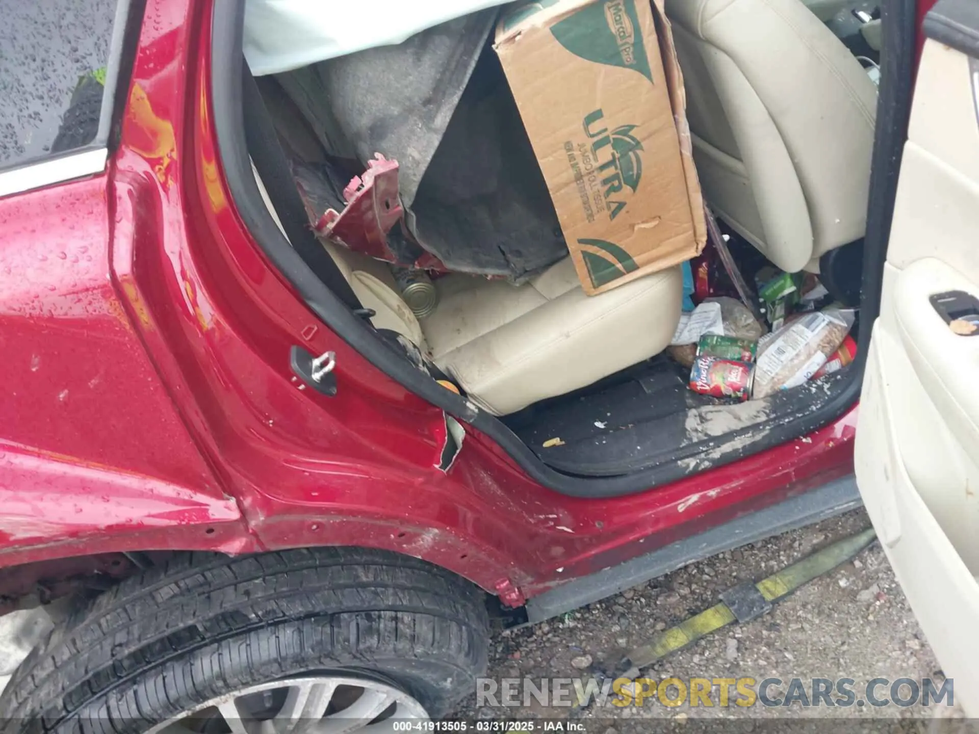 8 Photograph of a damaged car 1GYKNDRS4KZ156024 CADILLAC XT5 2019
