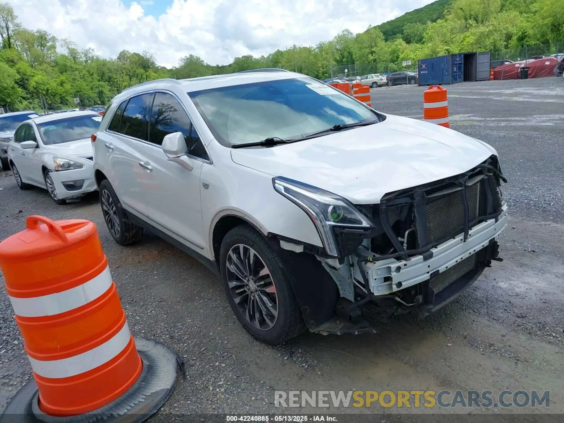 1 Photograph of a damaged car 1GYKNDRS4KZ239677 CADILLAC XT5 2019