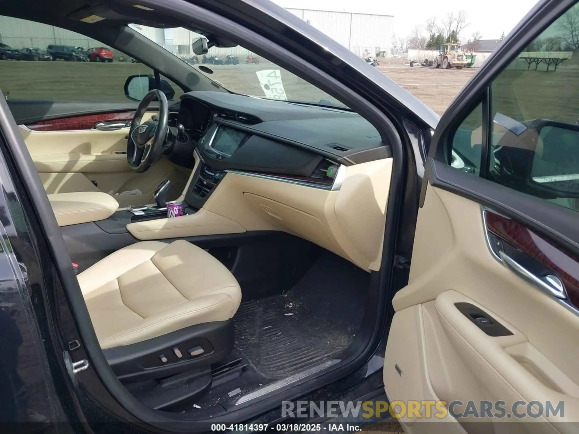 5 Фотография поврежденного автомобиля 1GYKNDRS5KZ172975 CADILLAC XT5 2019