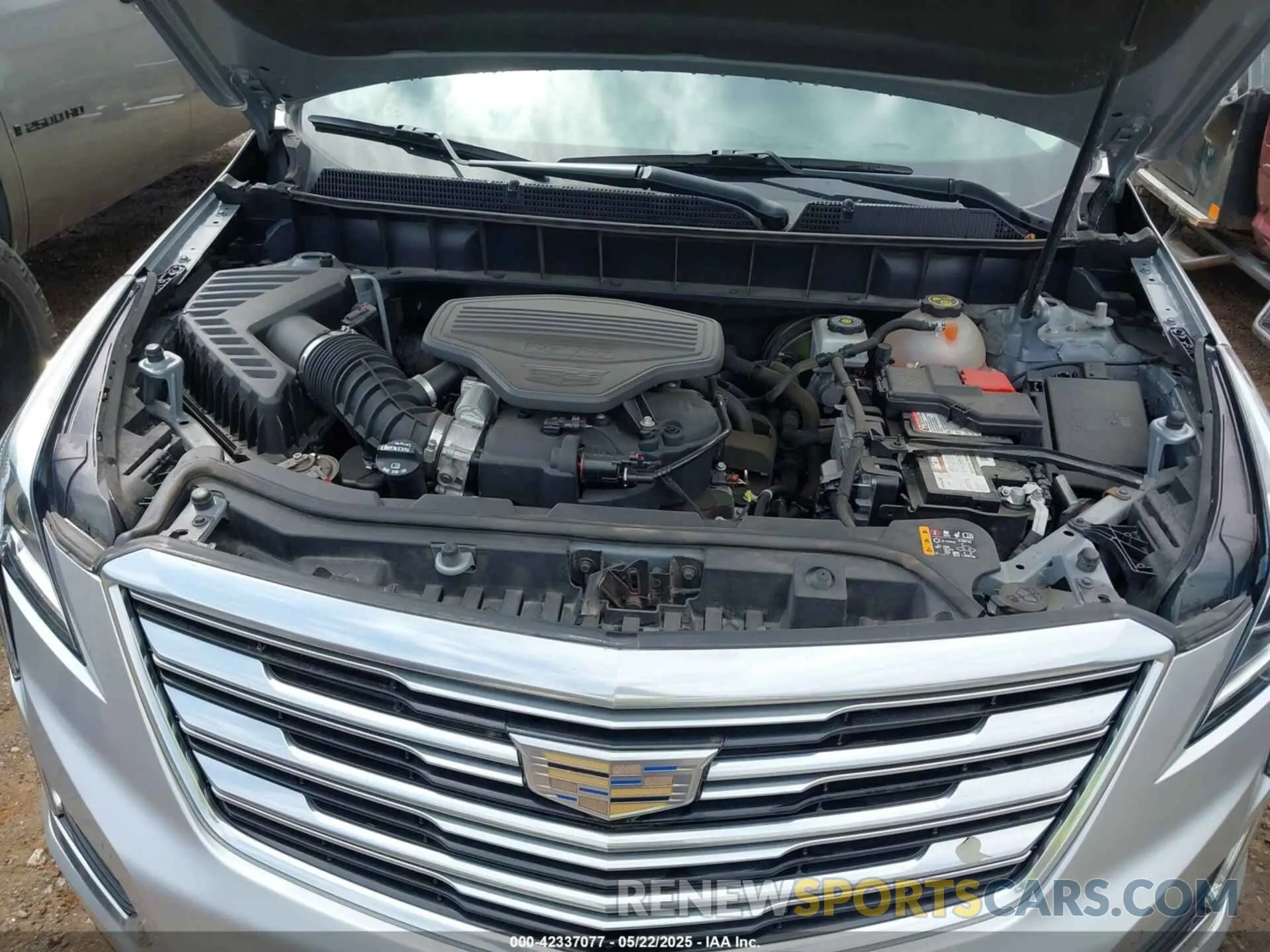10 Photograph of a damaged car 1GYKNDRS7KZ239737 CADILLAC XT5 2019