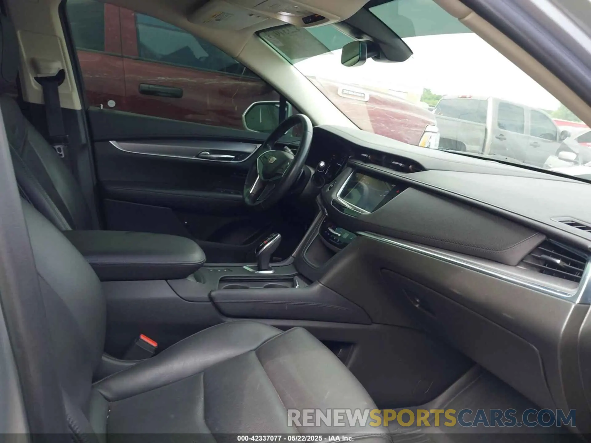 5 Photograph of a damaged car 1GYKNDRS7KZ239737 CADILLAC XT5 2019
