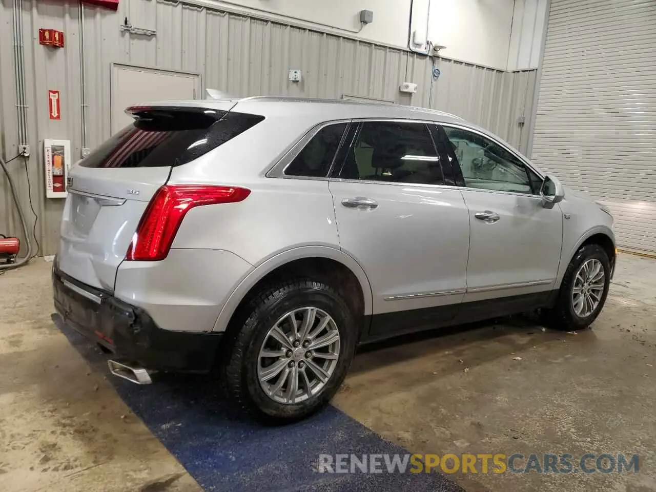 3 Photograph of a damaged car 1GYKNDRS9KZ121480 CADILLAC XT5 2019