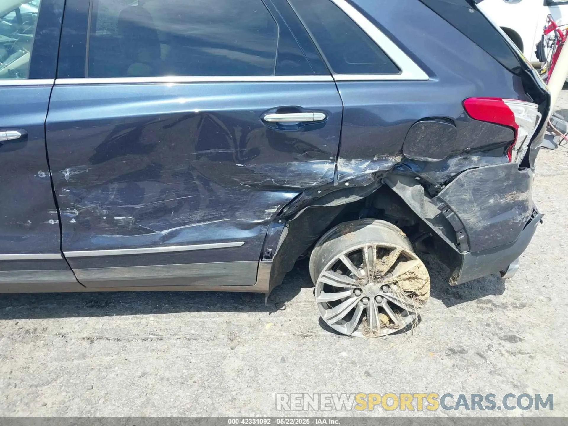 6 Photograph of a damaged car 1GYKNDRSXKZ232989 CADILLAC XT5 2019