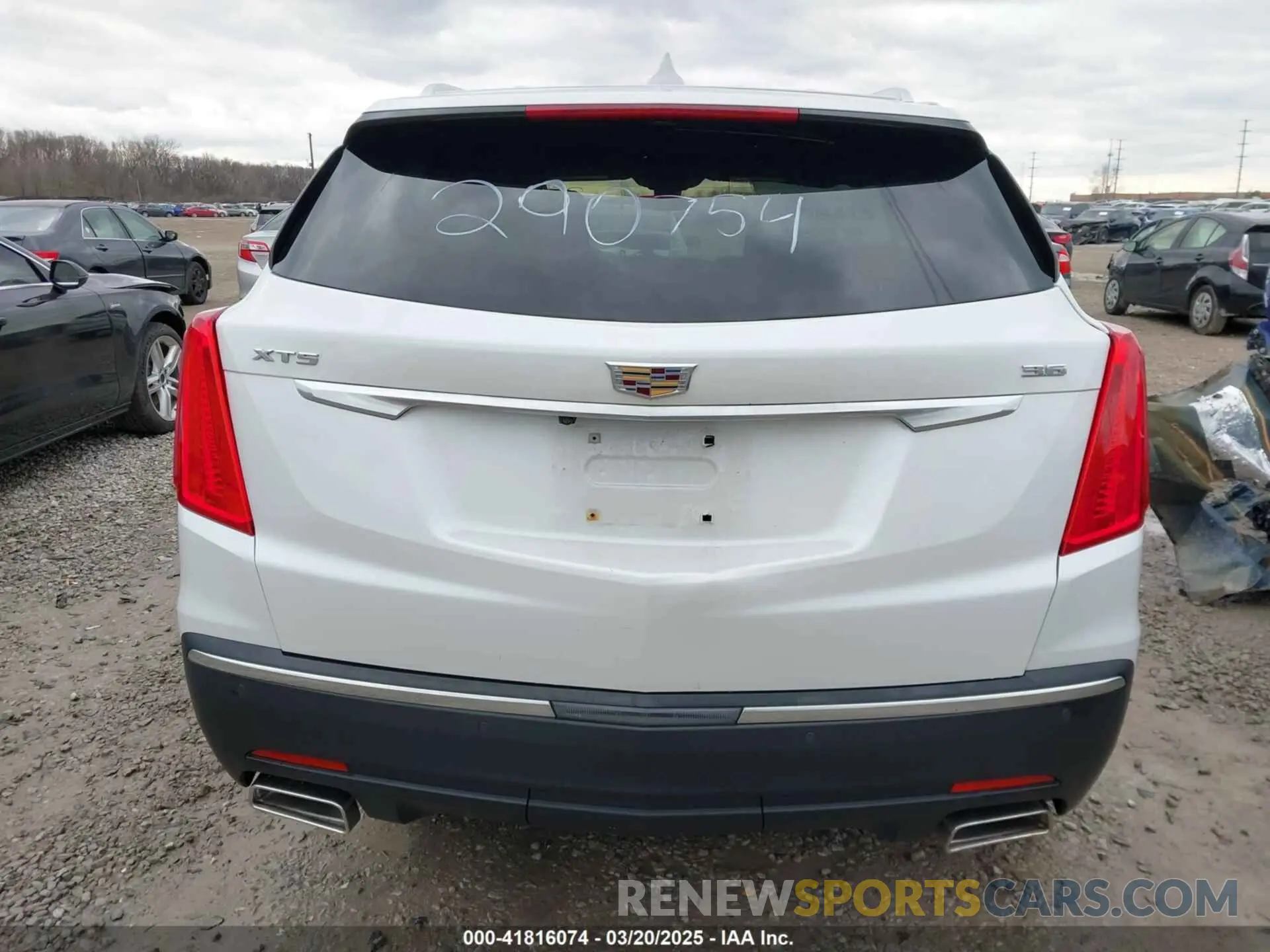 16 Фотография поврежденного автомобиля 1GYKNERS1KZ290754 CADILLAC XT5 2019
