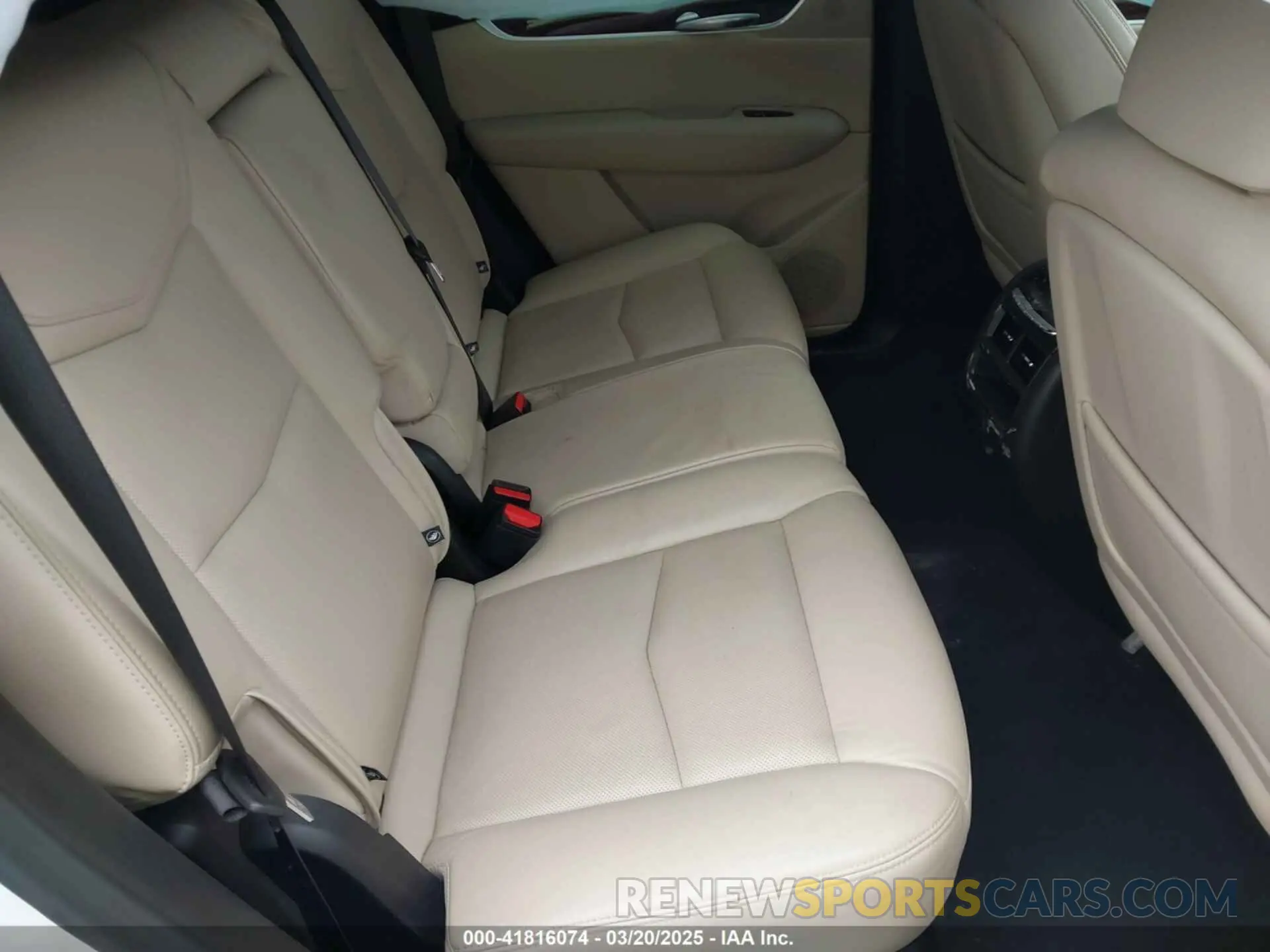 8 Фотография поврежденного автомобиля 1GYKNERS1KZ290754 CADILLAC XT5 2019