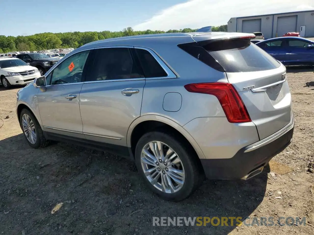 2 Photograph of a damaged car 1GYKNERS5KZ235627 CADILLAC XT5 2019