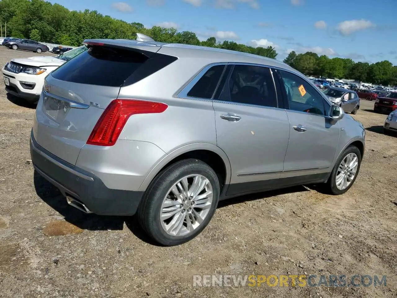 3 Photograph of a damaged car 1GYKNERS5KZ235627 CADILLAC XT5 2019