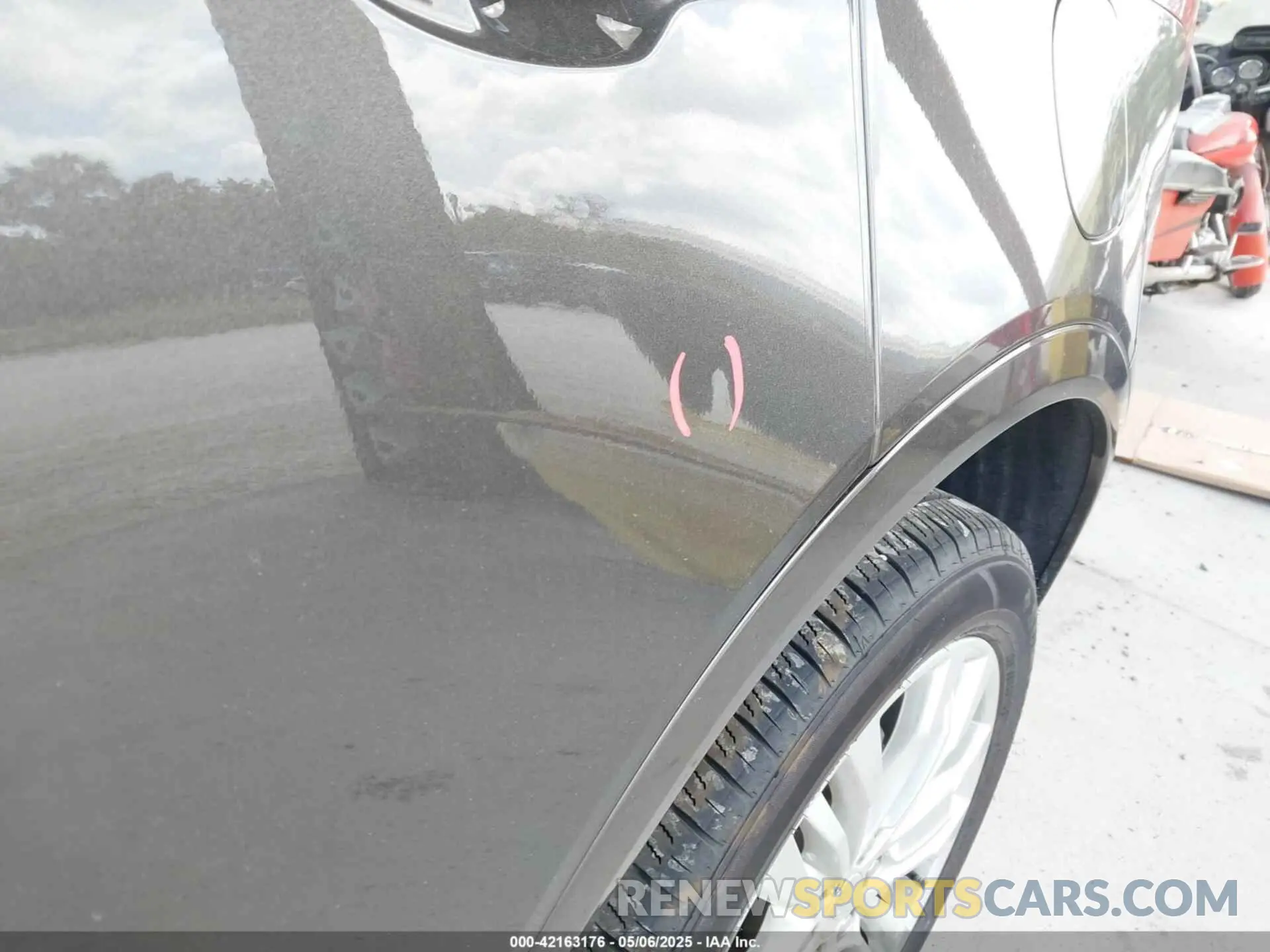 22 Photograph of a damaged car 1GYKNERS9KZ190112 CADILLAC XT5 2019
