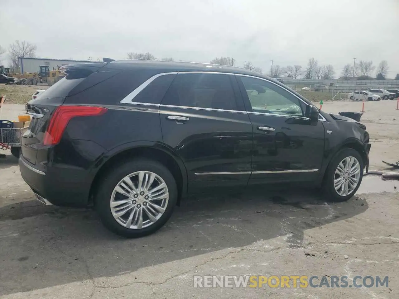 3 Photograph of a damaged car 1GYKNFRS5KZ113260 CADILLAC XT5 2019