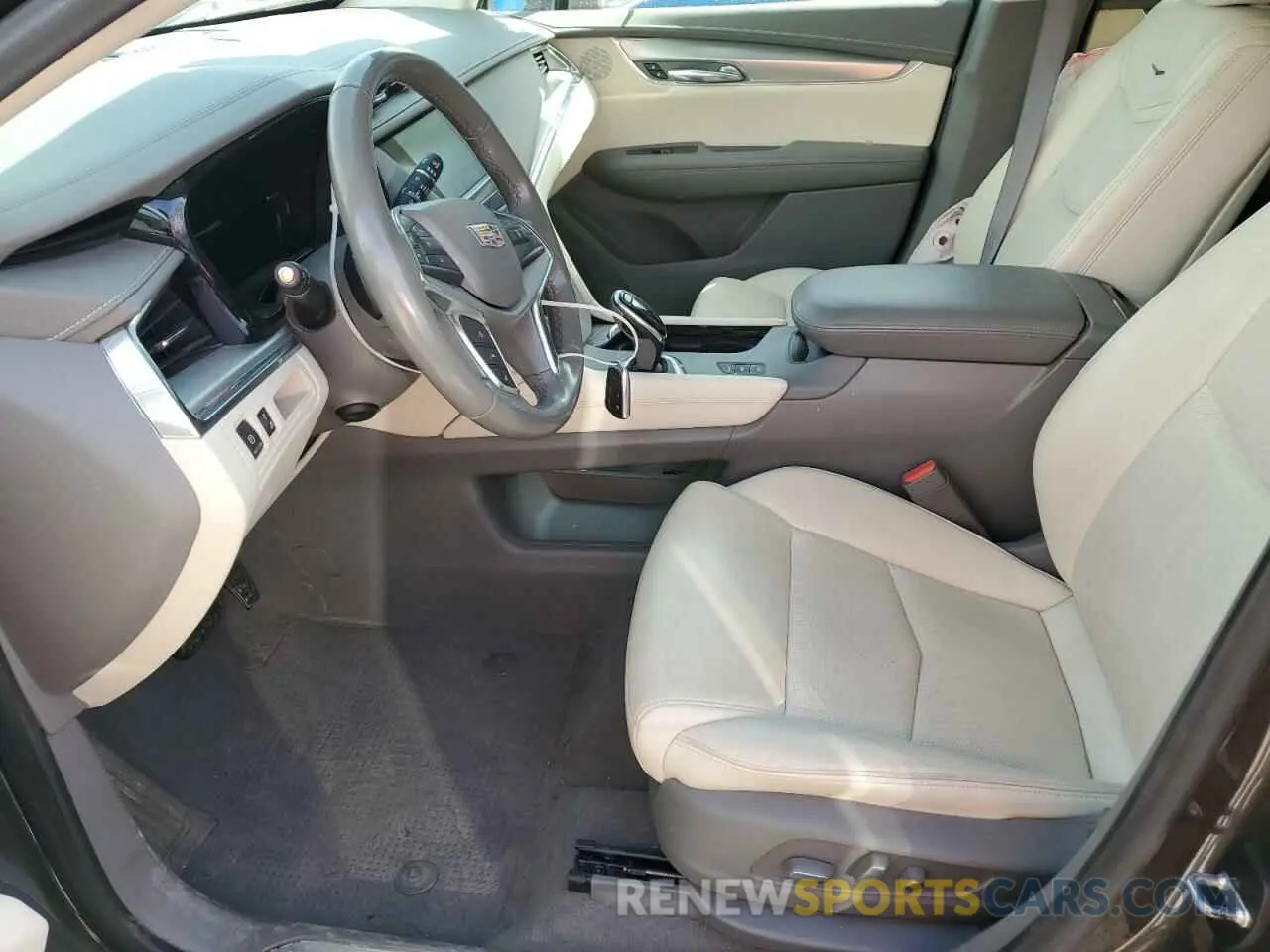 7 Фотография поврежденного автомобиля 1GYKNFRS6KZ172768 CADILLAC XT5 2019