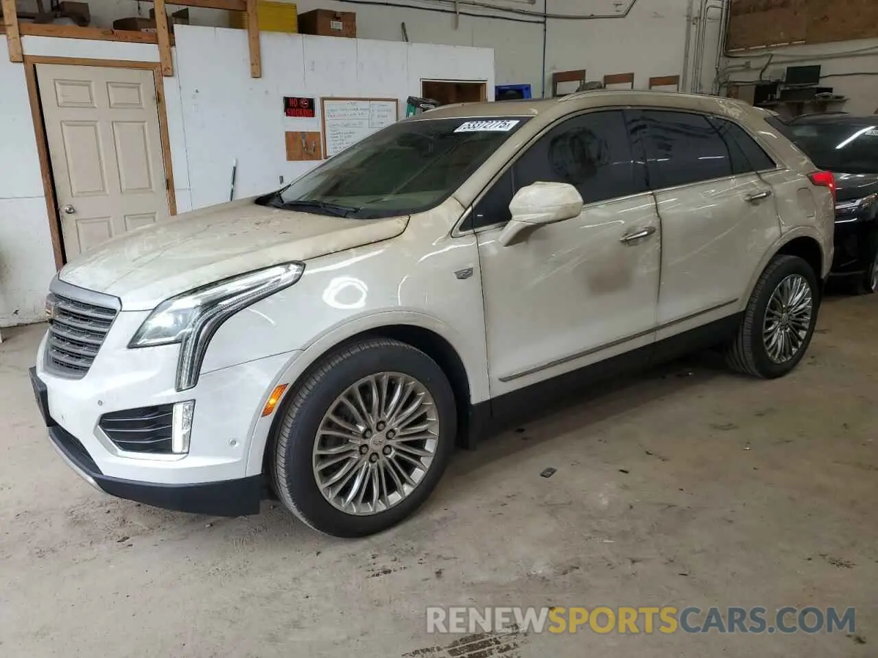 1 Photograph of a damaged car 1GYKNGRS6KZ236619 CADILLAC XT5 2019