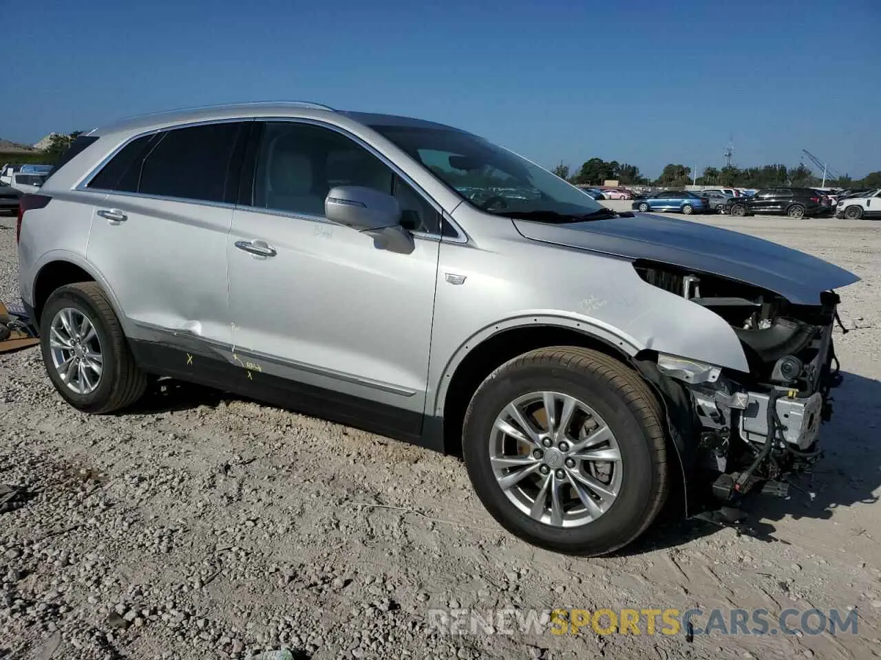 4 Фотография поврежденного автомобиля 1GYKNCR42LZ193456 CADILLAC XT5 2020