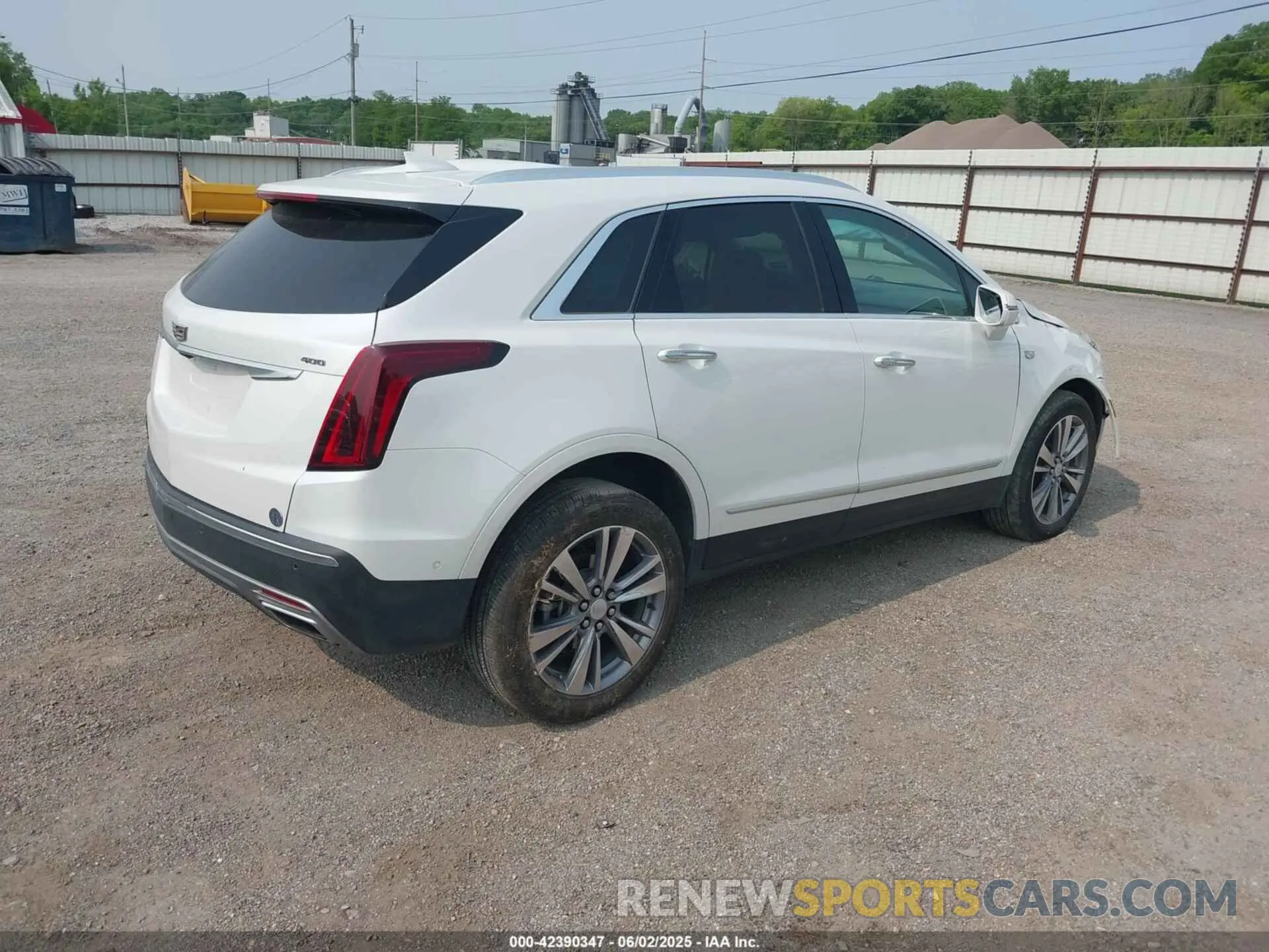 4 Фотография поврежденного автомобиля 1GYKNCRS0LZ116986 CADILLAC XT5 2020
