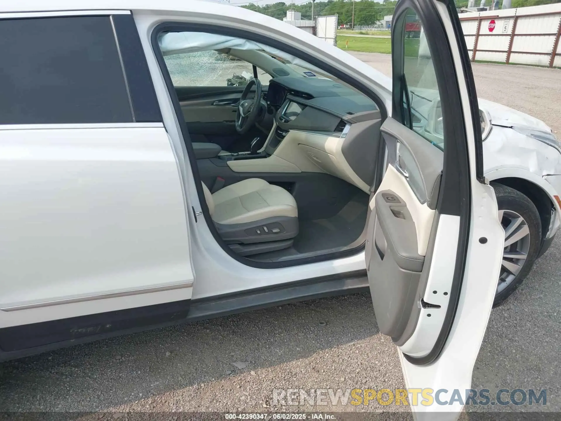 5 Фотография поврежденного автомобиля 1GYKNCRS0LZ116986 CADILLAC XT5 2020
