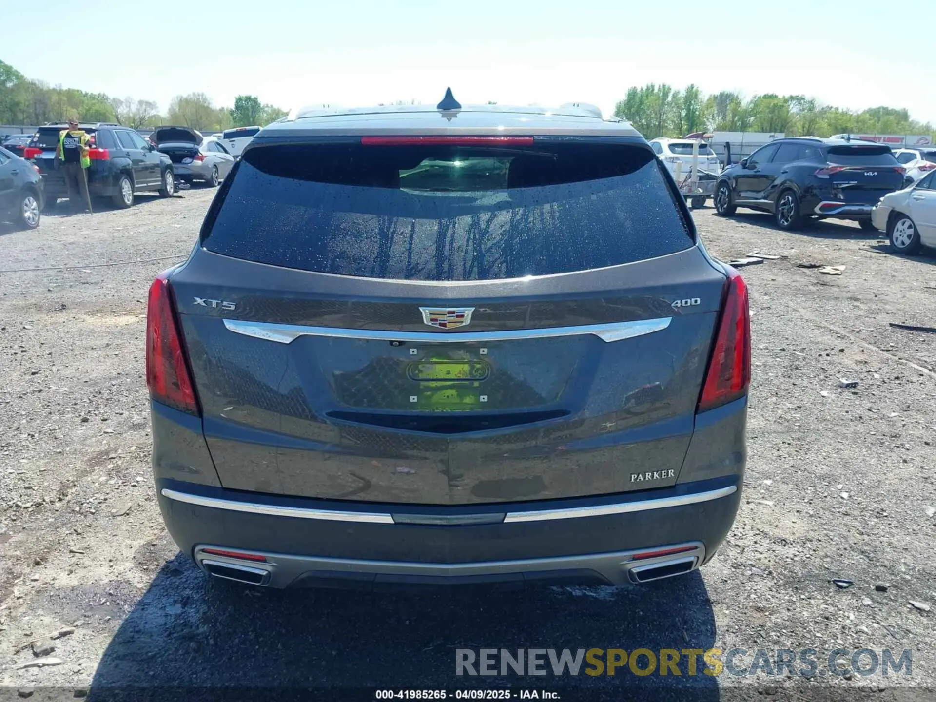 17 Photograph of a damaged car 1GYKNCRS0LZ220006 CADILLAC XT5 2020